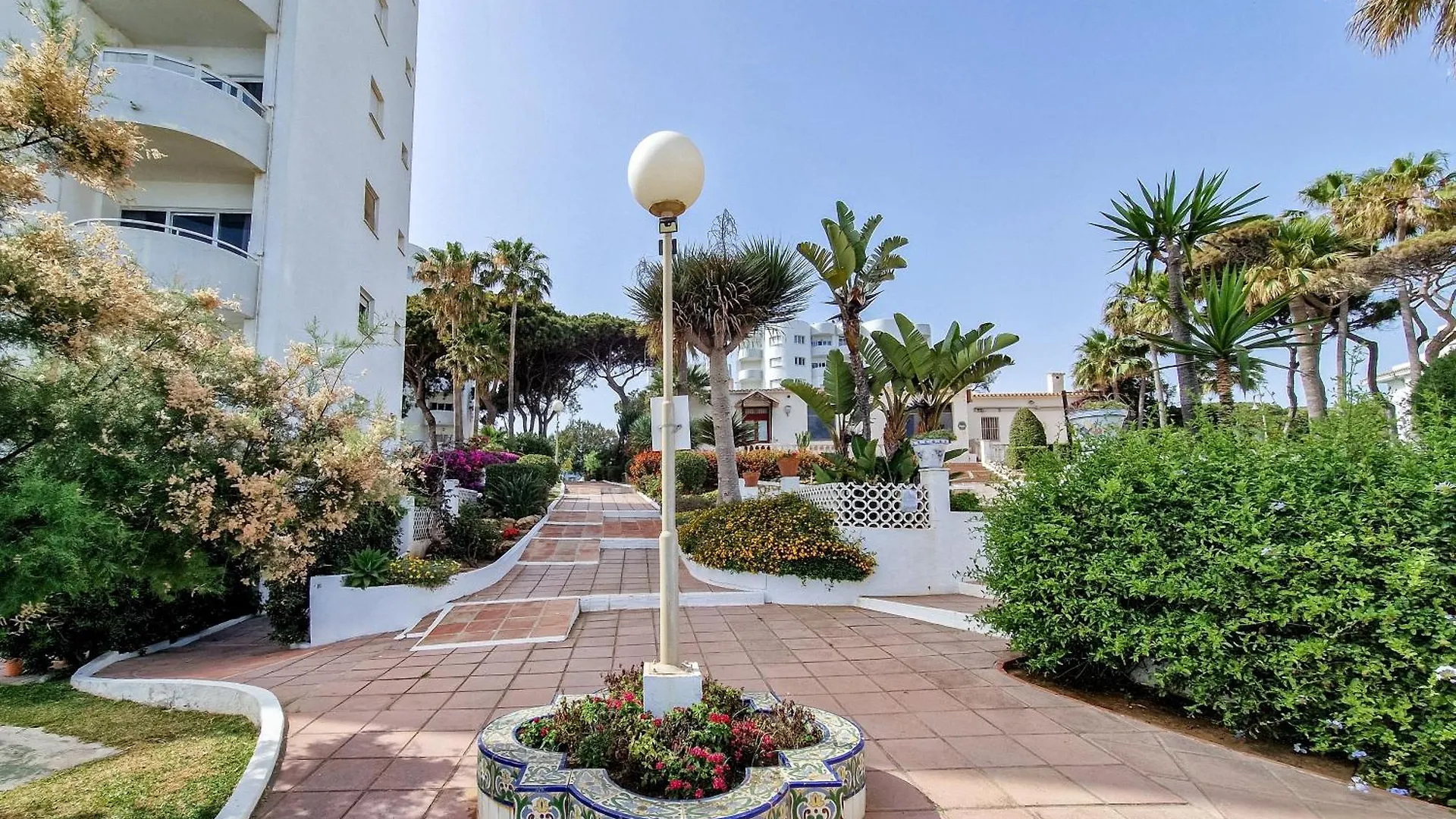 El Jardin Secreto Apartment Sitio de Calahonda 0*,